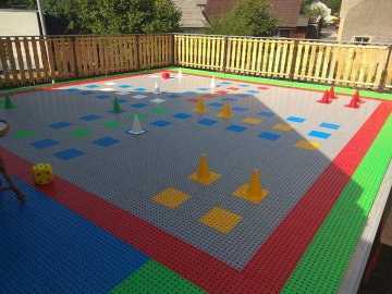 Plastic giant games on the Zrnka nadeje terrace